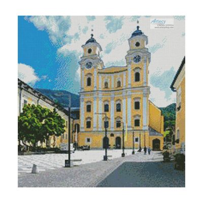 Basilica St. Michael, Mondsee, Austria(Crop (Martin Moxter-Alamy)