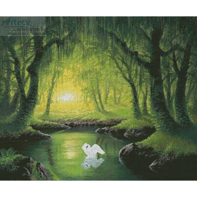 Beautiful Woodland (Jon Rattenbury/ artlicensing)