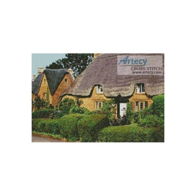 English Cottage 1 (www.photos.com)
