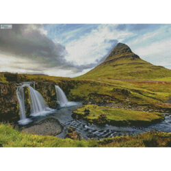 Kirkjufellsfoss Iceland (Roma Ryabchenko)
