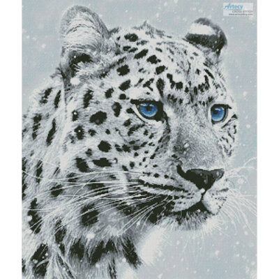 Leopard in Snow (Nick H - Pixabay)