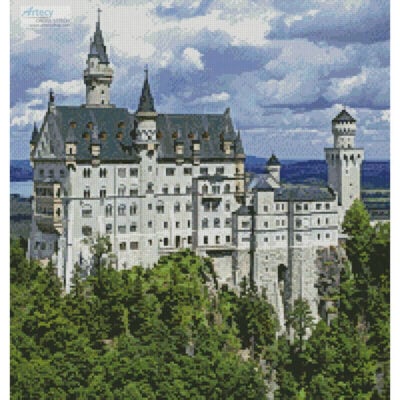 Neuschwanstein Castle 2 (Crop) (jh146 - Pixabay)