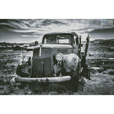 Old Car (Black and White) 2 (Pit Karges - Pixabay)