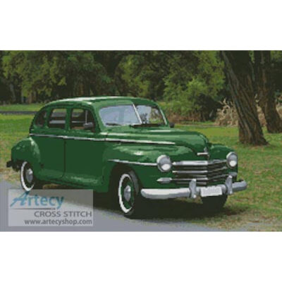 Old Green Car (Cienpies - Fotolia)