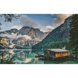 Pragser Wildsee, Italy (Tpsdave - Pixabay)