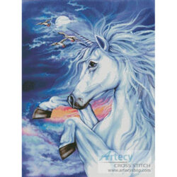 Unicorn in the Moonlight (Patricia Adams)