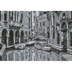 Venice Canal Black and White (Tom Podmore)