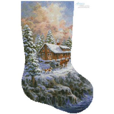 Winter Majesty Stocking (Right) (Nicky Boehme/ artlicensing)